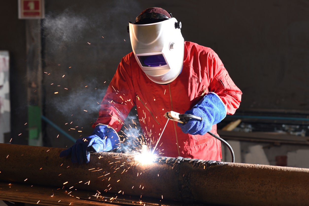 minimise welding hazards